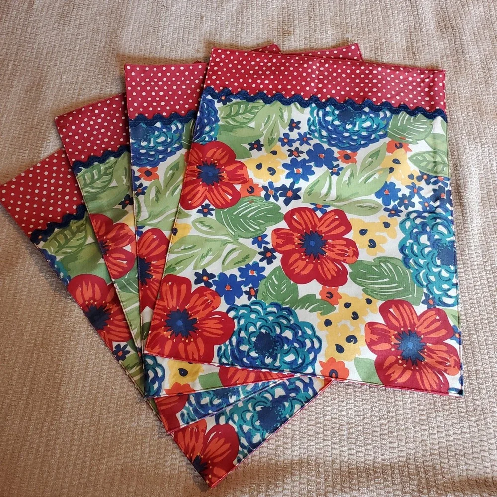 The Pioneer Woman Floral Polka Dot Placemats Set of 4 Red Blue Yellow Farmhouse